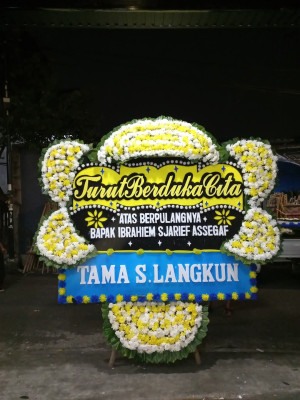 Papan Bunga Duka di Potanga